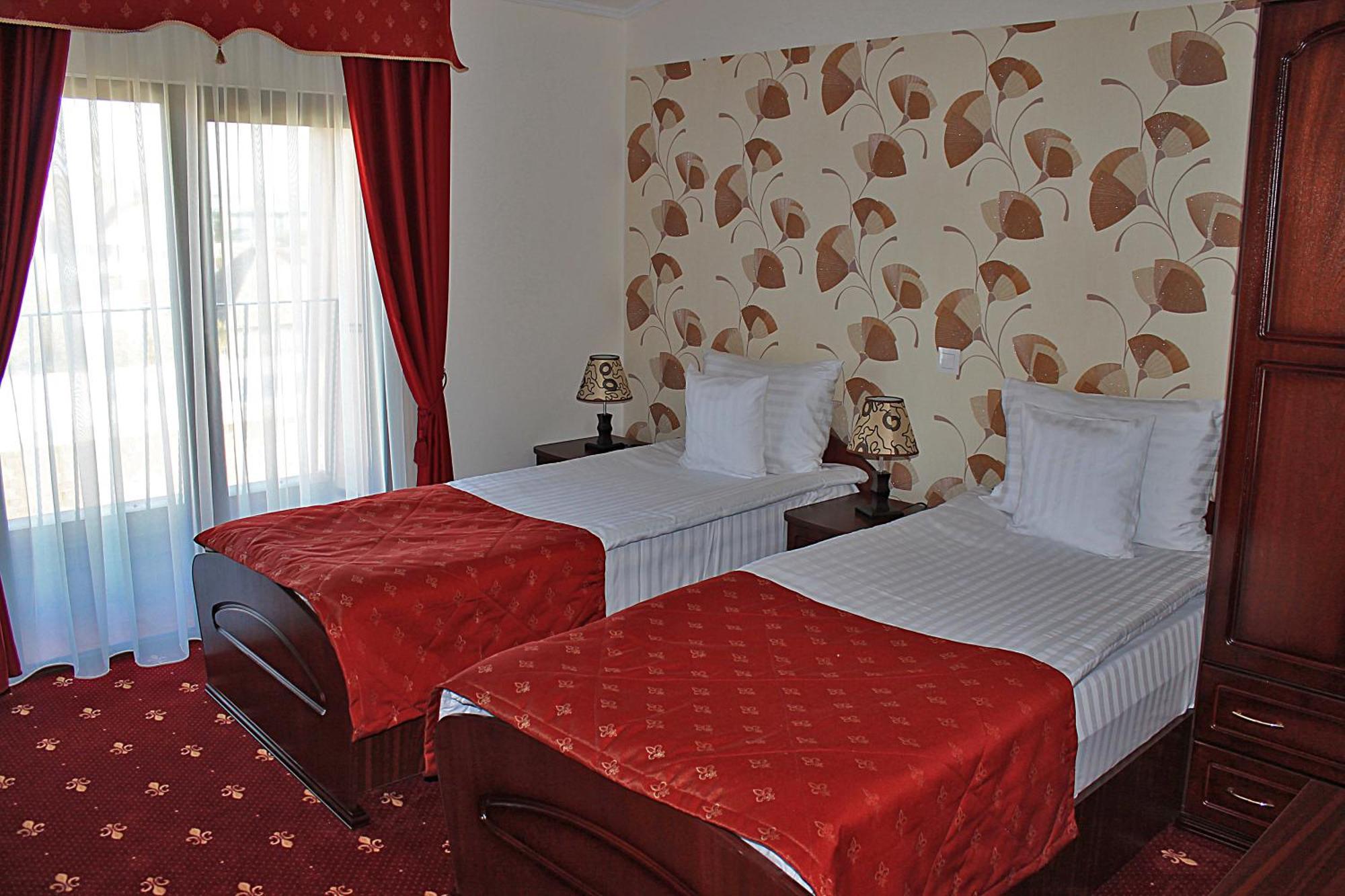 Schassburger Tor Hotel Sighisoara Room photo