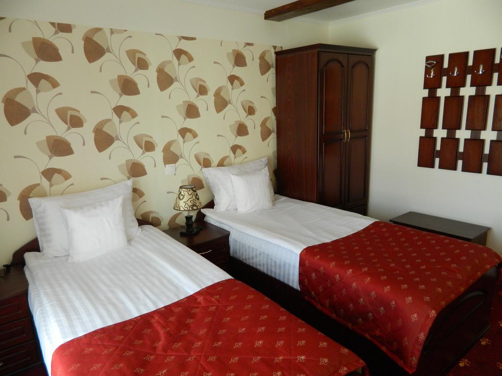 Schassburger Tor Hotel Sighisoara Room photo